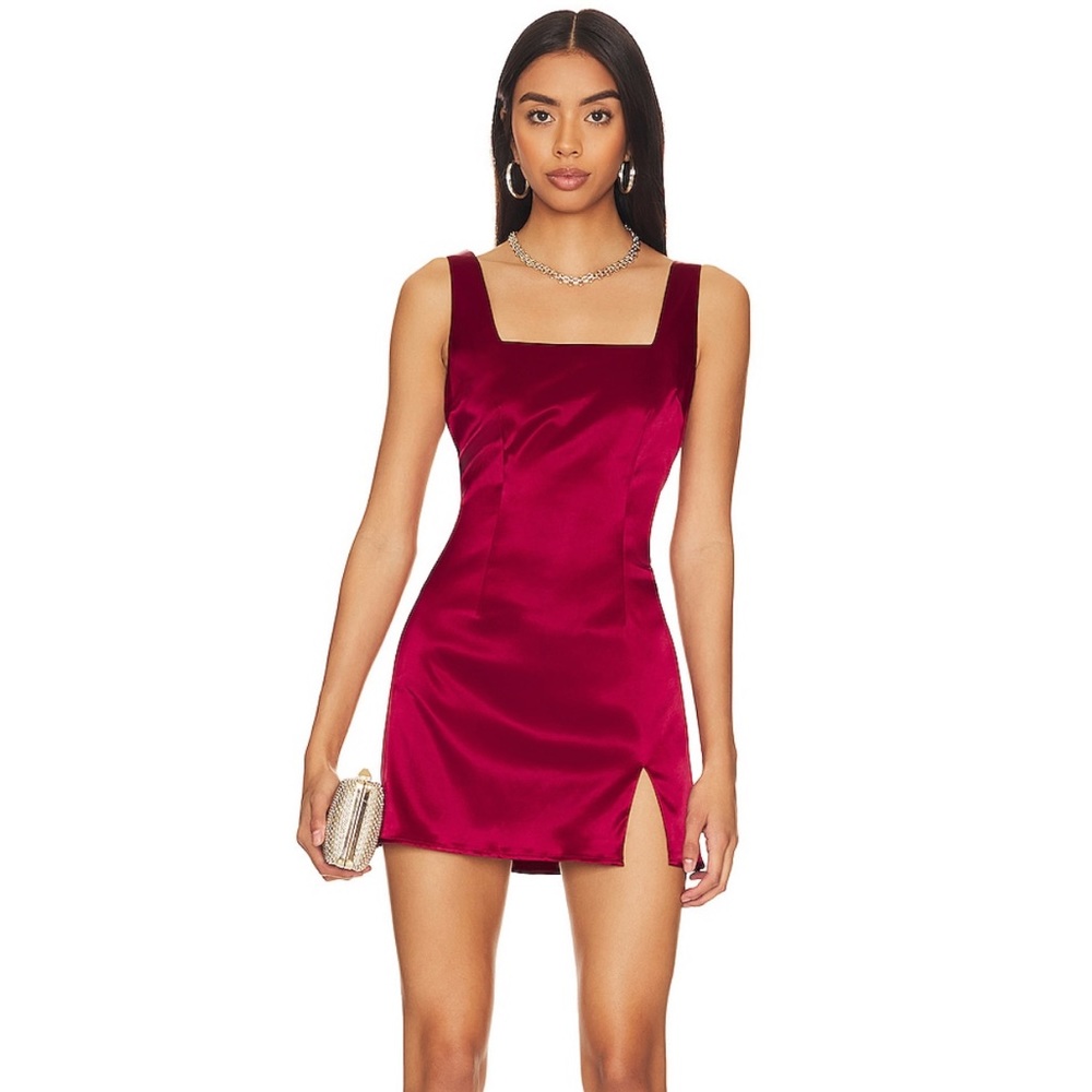 Gorgeous Revolve More To Come deep Red dress. Size Small